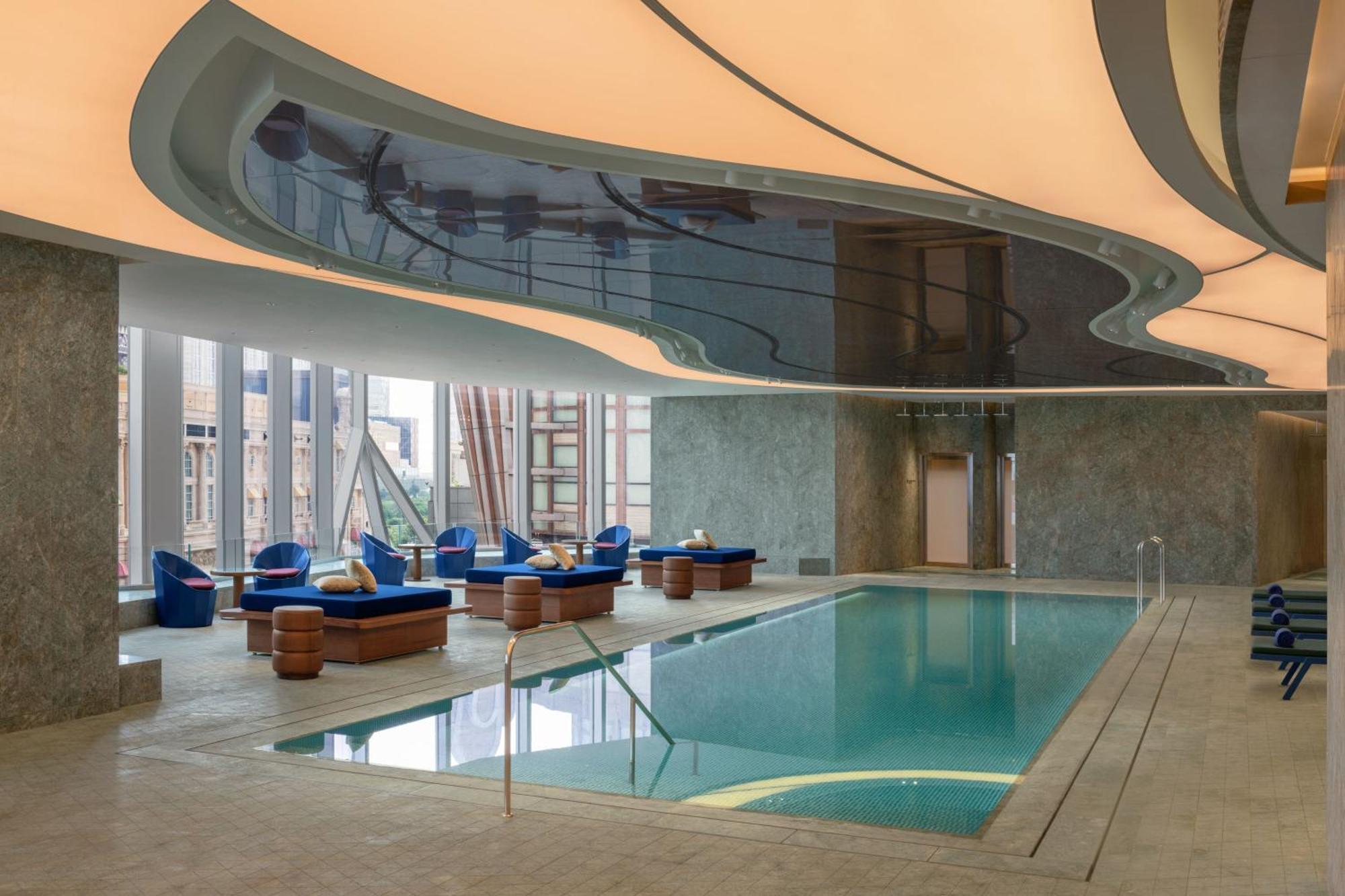 W Macau - Studio City Екстер'єр фото The pool at the spa
