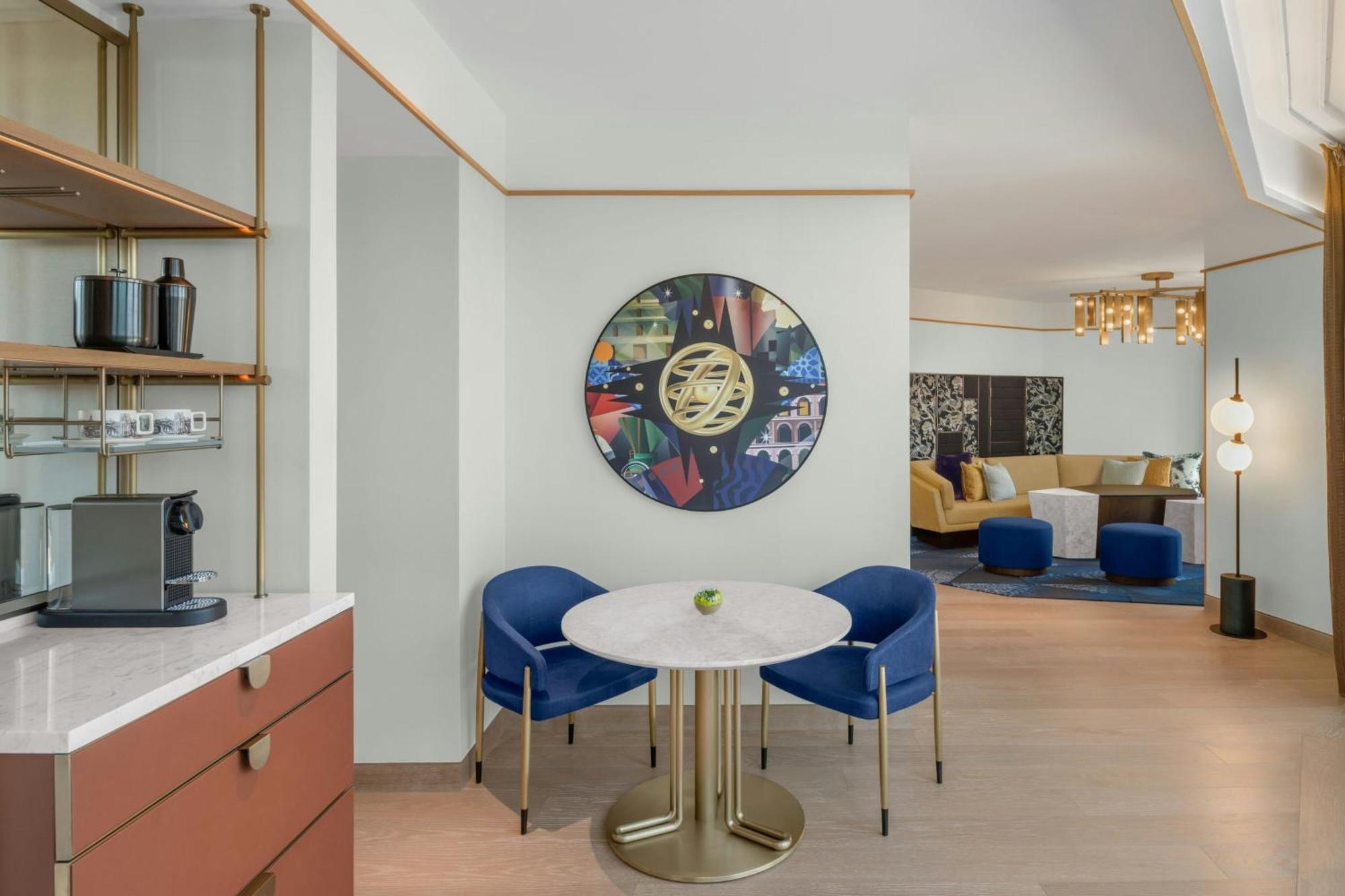 W Macau - Studio City Екстер'єр фото A suite at the hotel