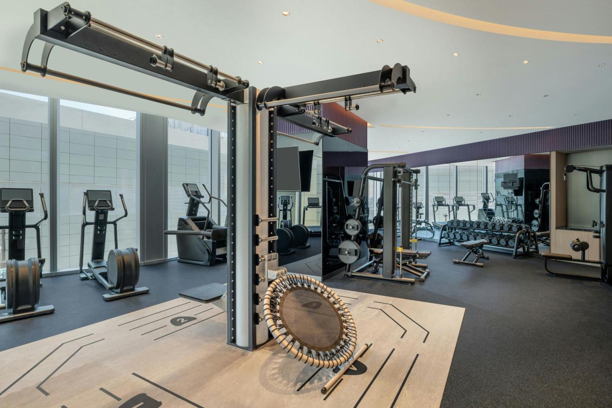 W Macau - Studio City Екстер'єр фото The gym at the hotel