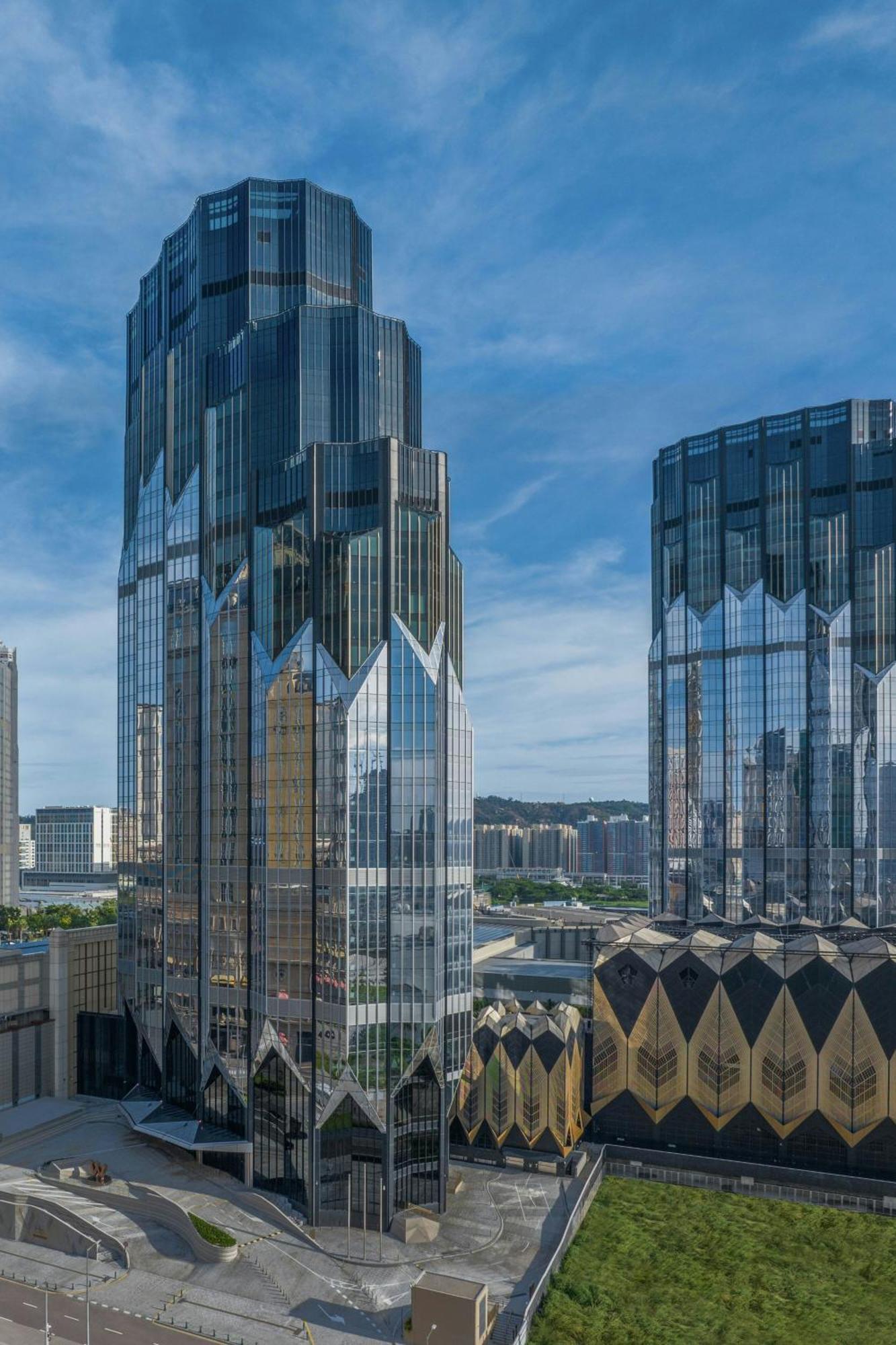 W Macau - Studio City Екстер'єр фото The Pinnacle at The Park